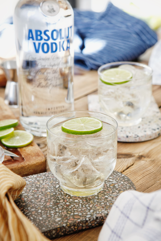 Previewmedium drink absolut vodka gimlet 2
